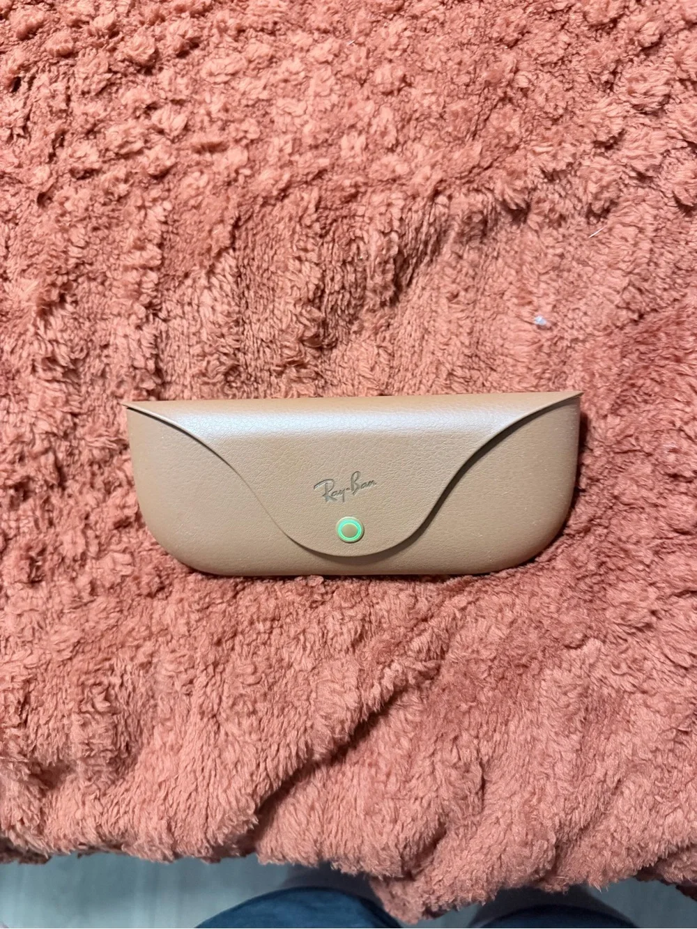 Ray-Ban matte Black gen 2 Wayfarer transition lenses Eyeglasses with Tan Case